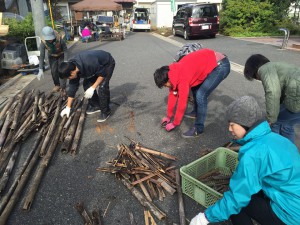 楽農くらぶ　こちらは敷地の整備組。竹の活用を実践中